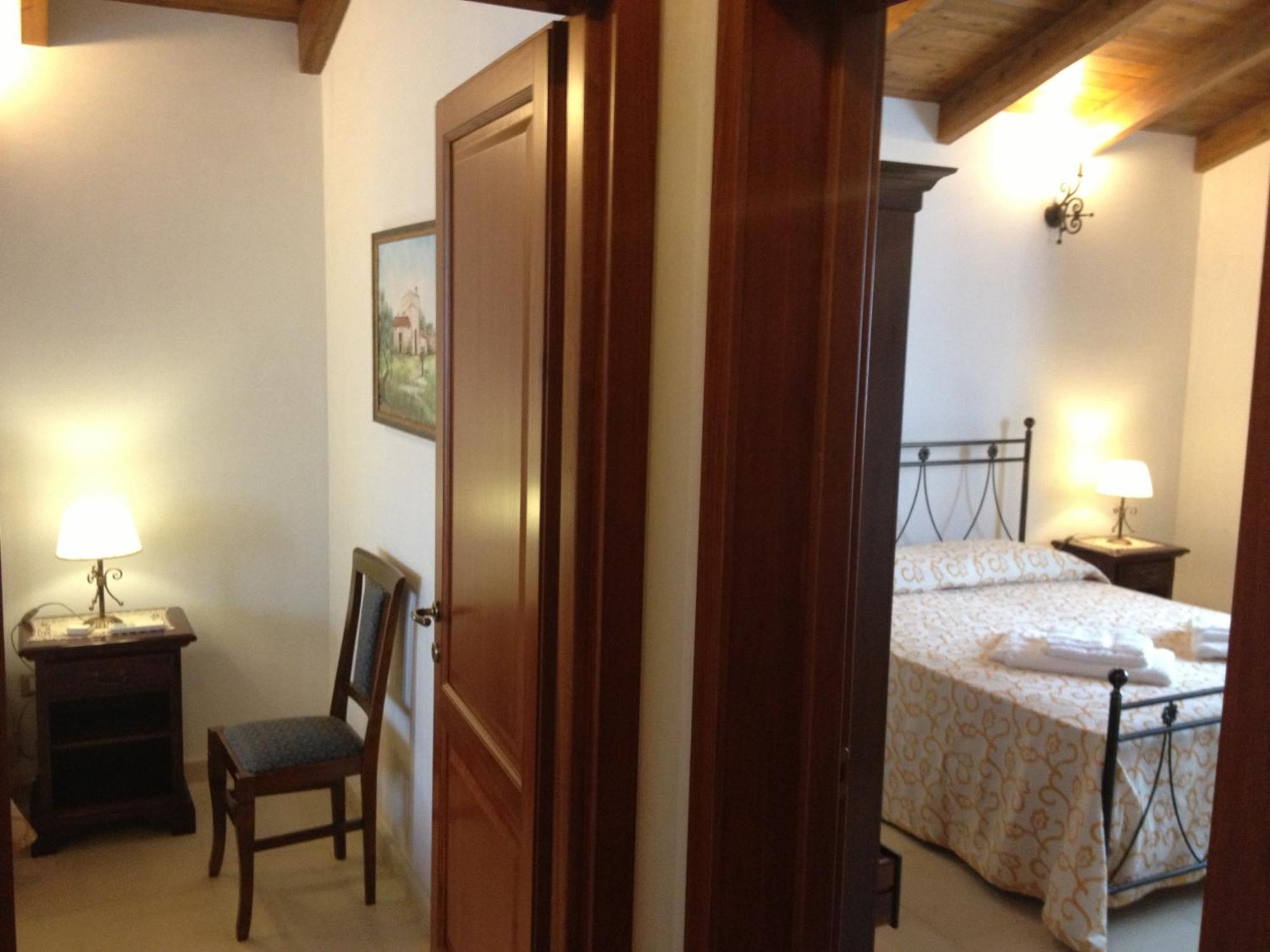 Agriturismo Masseria Quaremme Carpignano Salentino Oda fotoğraf